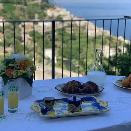 Lucy's House - Comfortable In Apartment Amalfi